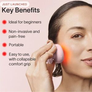 Solawave Depuff Compact Mini Red Light + Samples